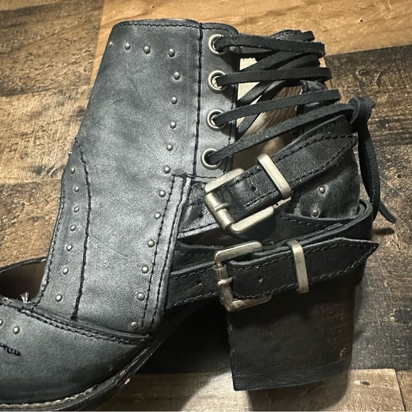 Freebird ‘Desert’ Booties - Picture 8 of 11